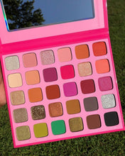 Cargar imagen en el visor de la galería, Paleta Morphe Jeffree Star 30 colores
