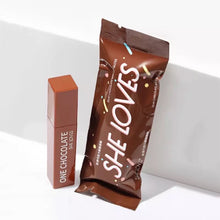 Cargar imagen en el visor de la galería, Labial en forma de Chocolate

